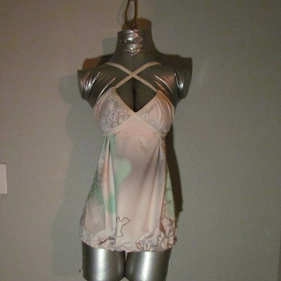 Lululemon Strappy Pastel Floral Built in Bra Adjustable Waist Size 4 - Picture 2 of 9